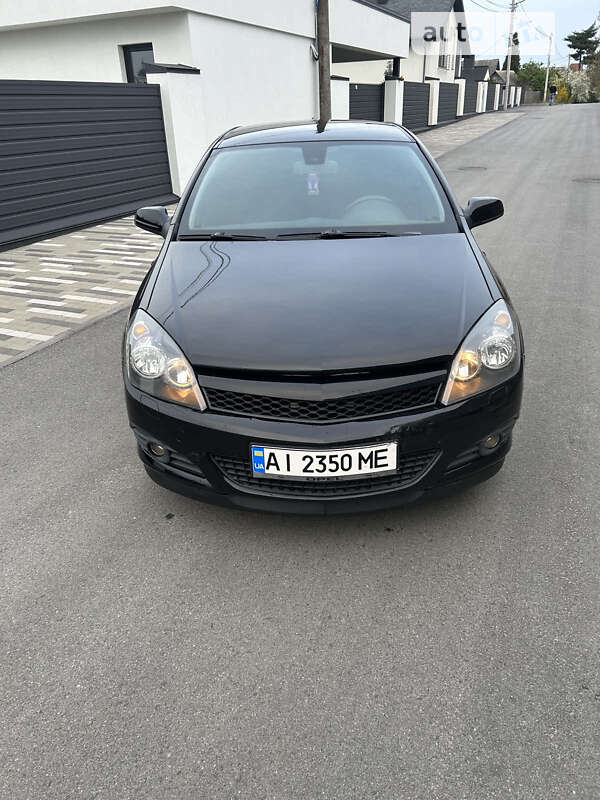 Хэтчбек Opel Astra GTC 2007 в 