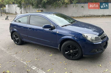 Хэтчбек Opel Astra GTC 2008 в 