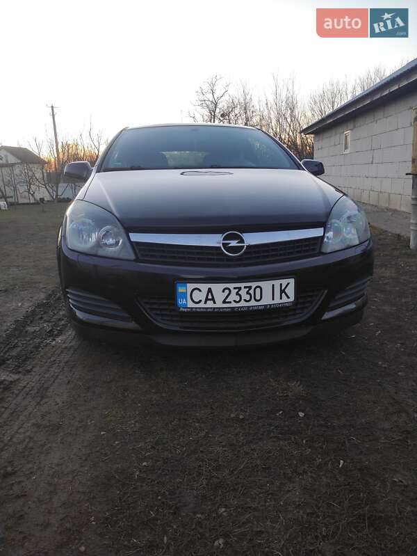 Хетчбек Opel Astra GTC 2009 в Жашківу