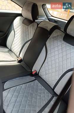 Хэтчбек Opel Astra GTC 2005 в 