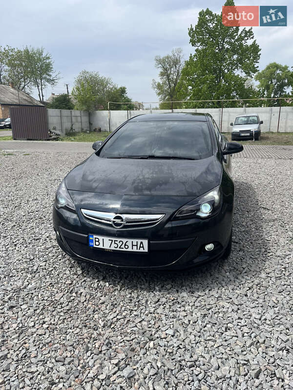 Opel Astra GTC 2013