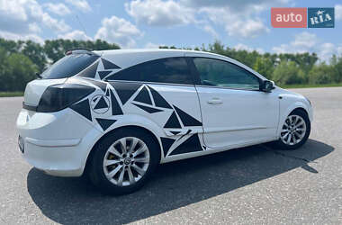 Хэтчбек Opel Astra GTC 2009 в 