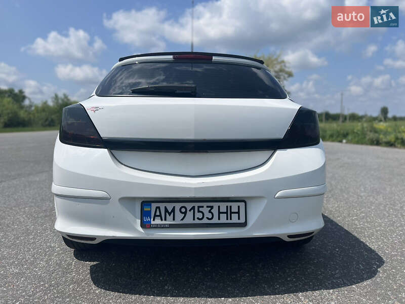 Хэтчбек Opel Astra GTC 2009 в Бердичеве