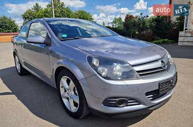 Хэтчбек Opel Astra GTC 2006 в 