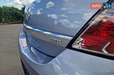 Хэтчбек Opel Astra GTC 2006 в 