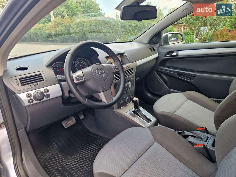 Хетчбек Opel Astra GTC 2006 в Тернополі