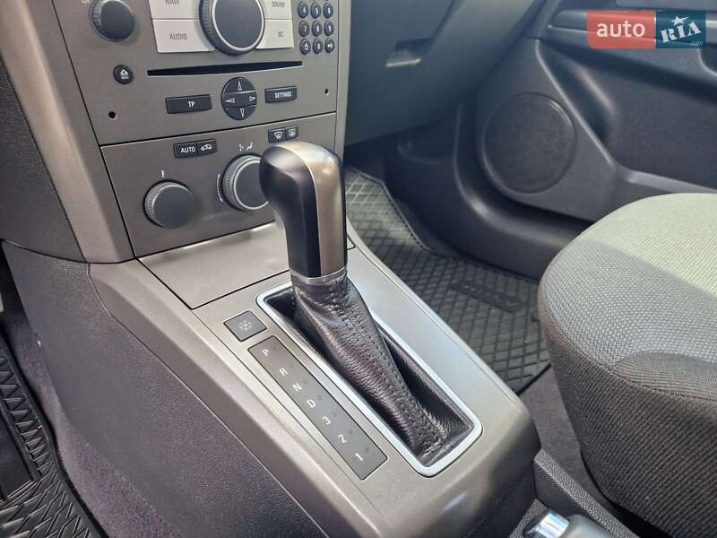 Хетчбек Opel Astra GTC 2006 в Тернополі