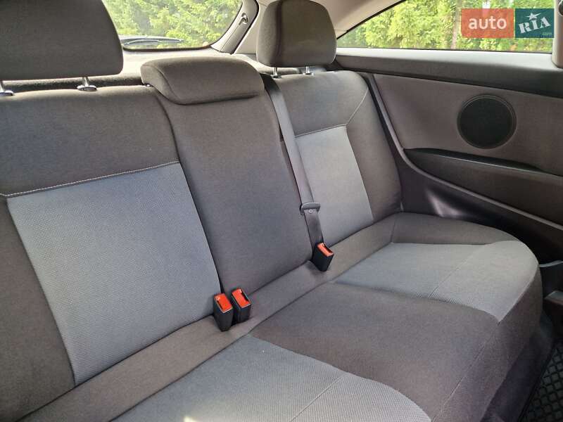 Хетчбек Opel Astra GTC 2006 в Тернополі