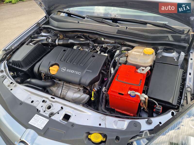 Хетчбек Opel Astra GTC 2006 в Тернополі