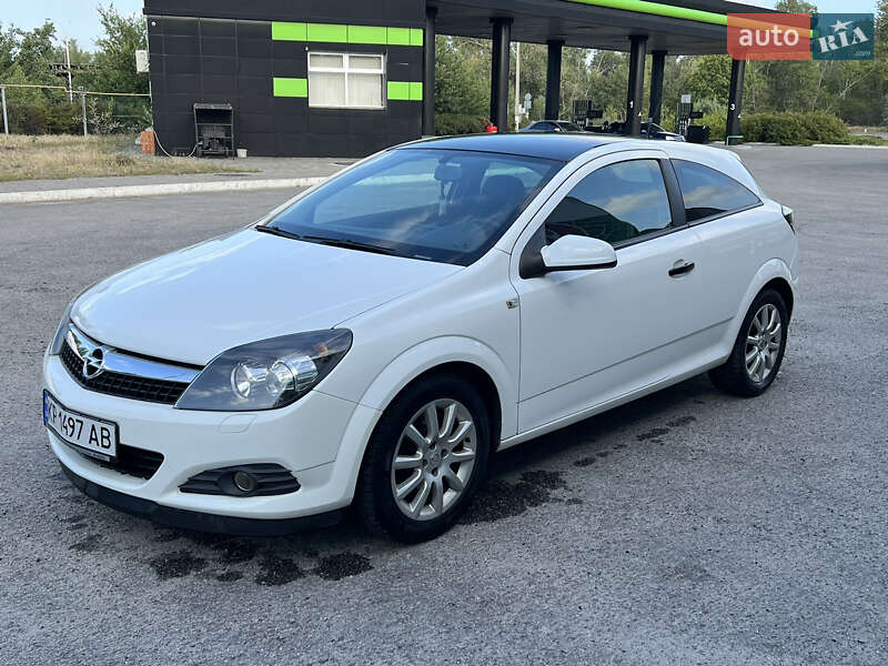 Хэтчбек Opel Astra GTC 2009 в Черкассах