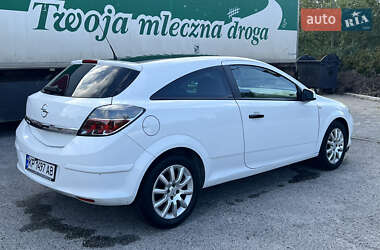 Хэтчбек Opel Astra GTC 2009 в 