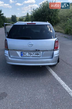 Хэтчбек Opel Astra GTC 2009 в 