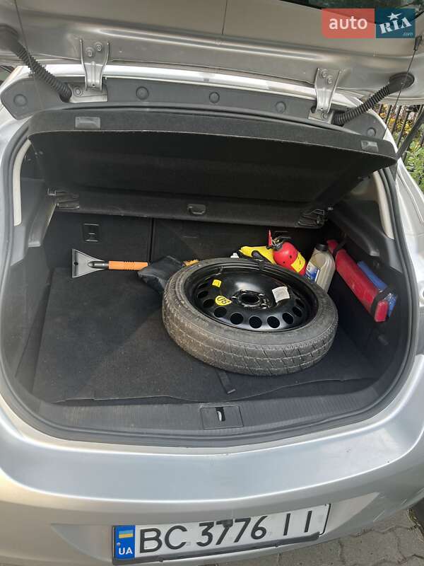 Хетчбек Opel Astra GTC 2009 в Стрию