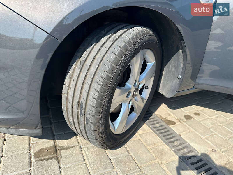 Хэтчбек Opel Astra GTC 2015 в Раздельной