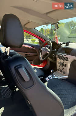Хэтчбек Opel Astra GTC 2008 в 