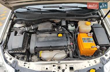 Хэтчбек Opel Astra GTC 2007 в 