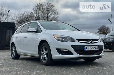 Унiверсал Opel Astra J 2014 в Коломиї
