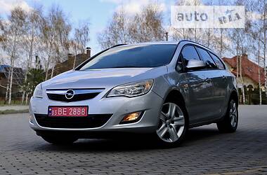 Универсал Opel Astra J 2011 в Дрогобыче