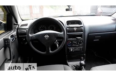 Седан Opel Astra 2005 в 