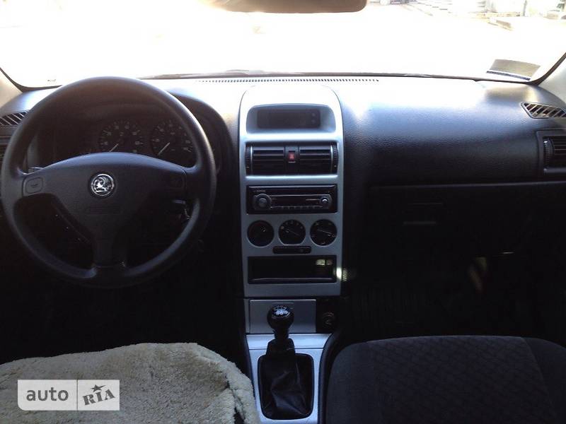 Седан Opel Astra 2006 в Калуше