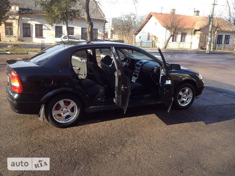Седан Opel Astra 2006 в Калуше