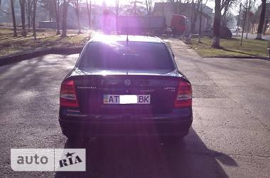 Седан Opel Astra 2006 в 