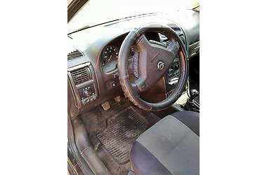 Седан Opel Astra 2006 в Очакове