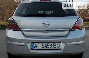 Хэтчбек Opel Astra 2007 в Косове