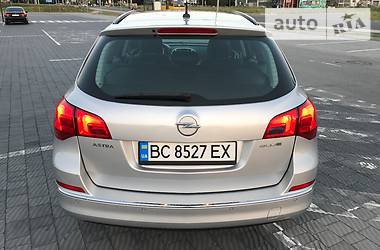 Универсал Opel Astra 2014 в Львове