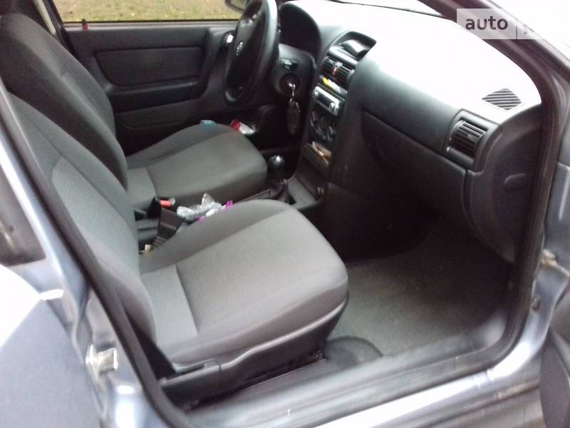 Седан Opel Astra 2006 в Києві