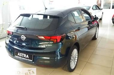 Хетчбек Opel Astra 2016 в Кропивницькому