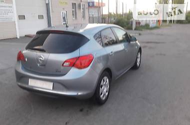 Хэтчбек Opel Astra 2013 в Сумах