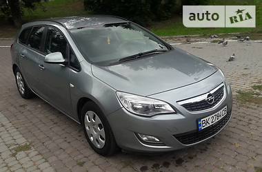  Opel Astra 2011 в Ровно