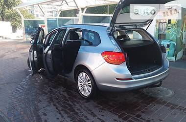  Opel Astra 2011 в Луцке