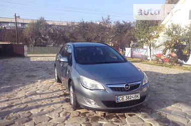 Универсал Opel Astra 2012 в Черновцах