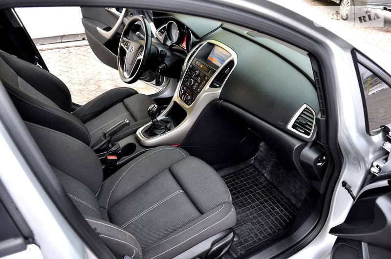 Універсал Opel Astra 2011 в Львові фото 9 Універсал Opel Astra 2011 в Львові