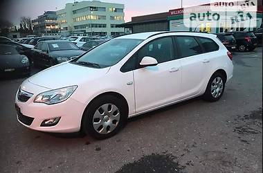 Универсал Opel Astra 2011 в Каменец-Подольском