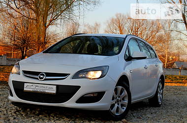 Универсал Opel Astra 2013 в Трускавце