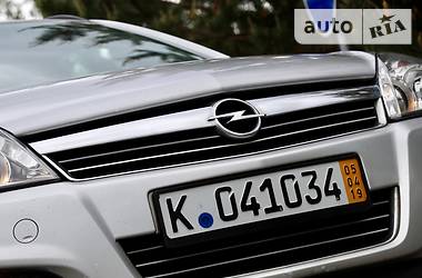 Универсал Opel Astra 2009 в Дрогобыче