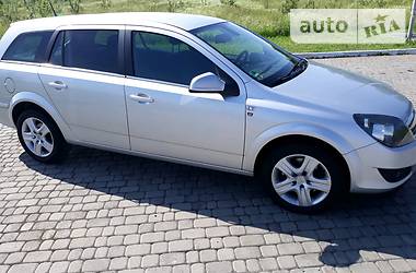 Универсал Opel Astra 2010 в Ивано-Франковске