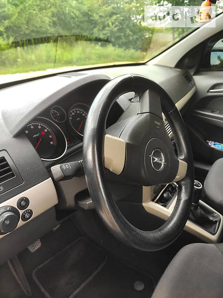 Седан Opel Astra 2008 в Днепре фото 14 Седан Opel Astra 2008 в Днепре