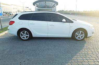 Універсал Opel Astra 2011 в 