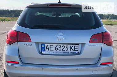 Универсал Opel Astra 2013 в Кременчуге