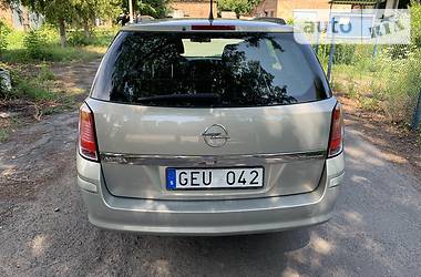 Універсал Opel Astra 2006 в 