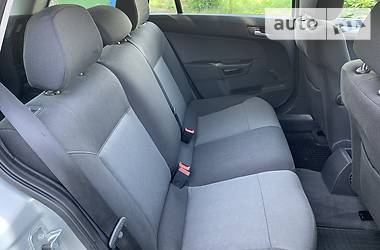 Універсал Opel Astra 2006 в 