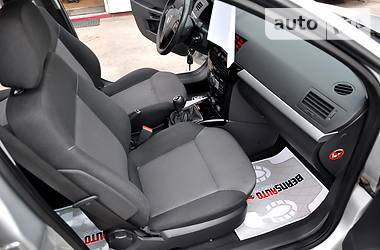 Універсал Opel Astra 2010 в 