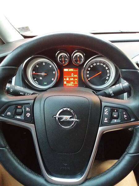 Універсал Opel Astra 2013 в Вінниці