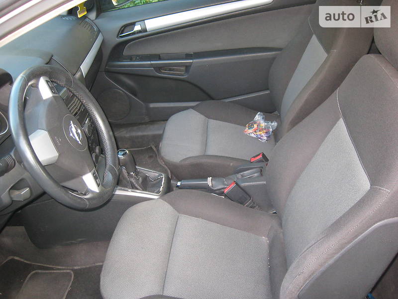 Универсал Opel Astra 2005 в Звенигородке