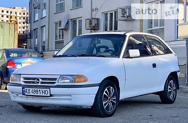 Хэтчбек Opel Astra 1994 в Одессе