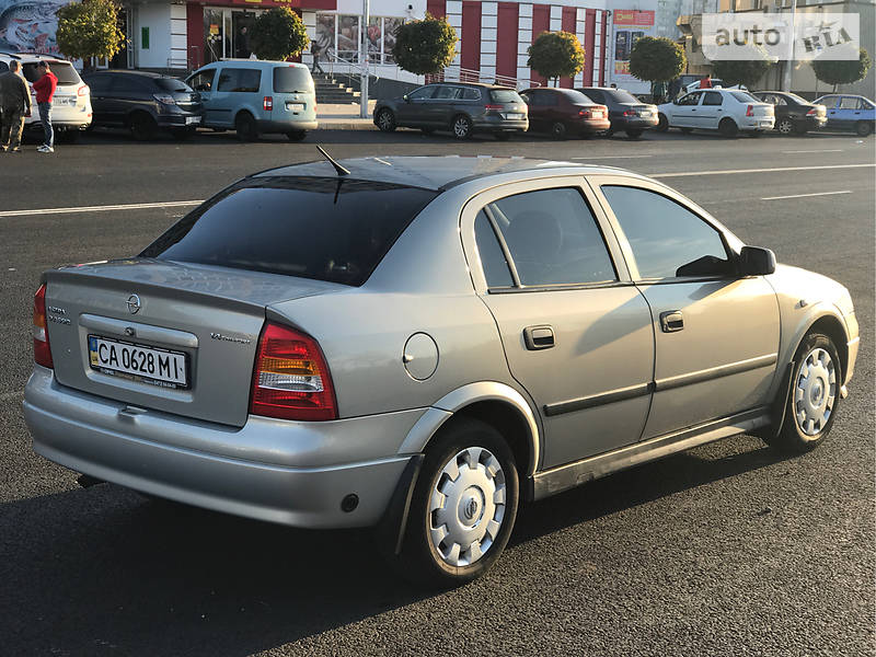Седан Opel Astra 2007 в Черкассах